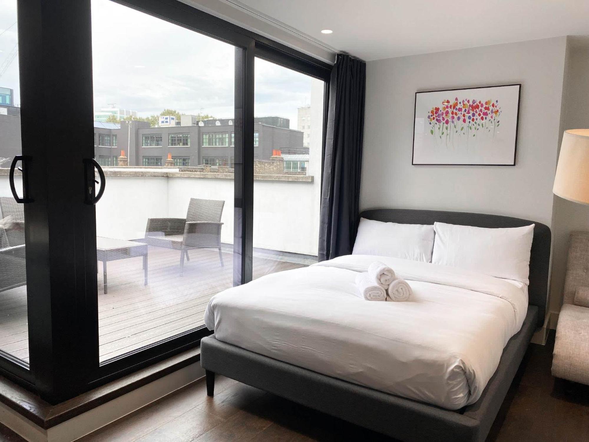 Apartment Penthouse With Private Terrace Soho - Cityapartmentstay London